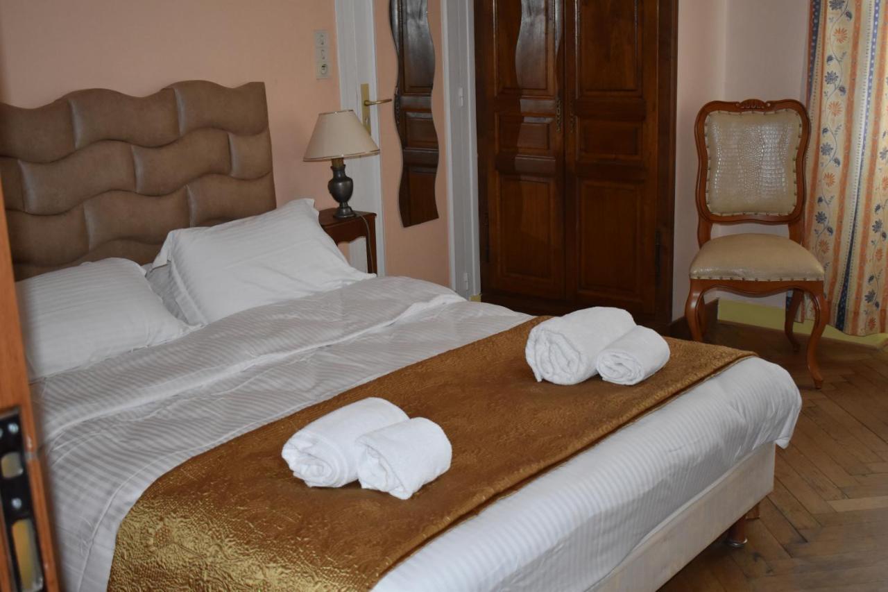 Hotel Le Sauvage Турню Экстерьер фото