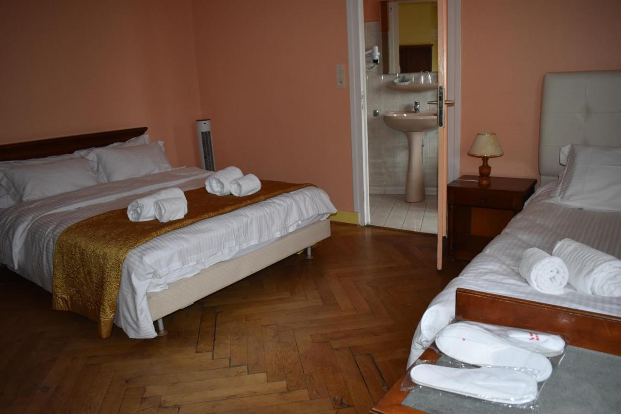 Hotel Le Sauvage Турню Экстерьер фото