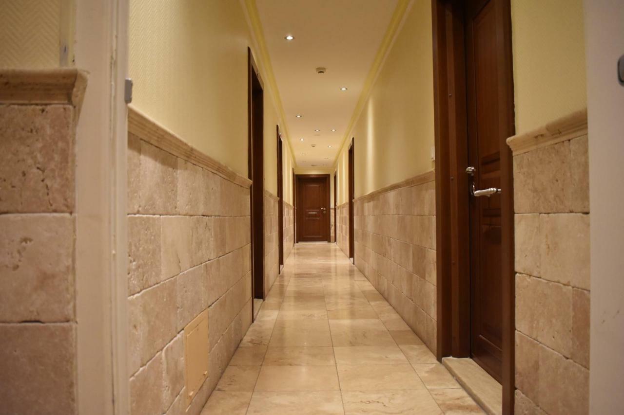 Hotel Le Sauvage Турню Экстерьер фото