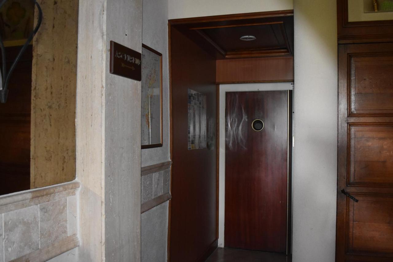 Hotel Le Sauvage Турню Экстерьер фото